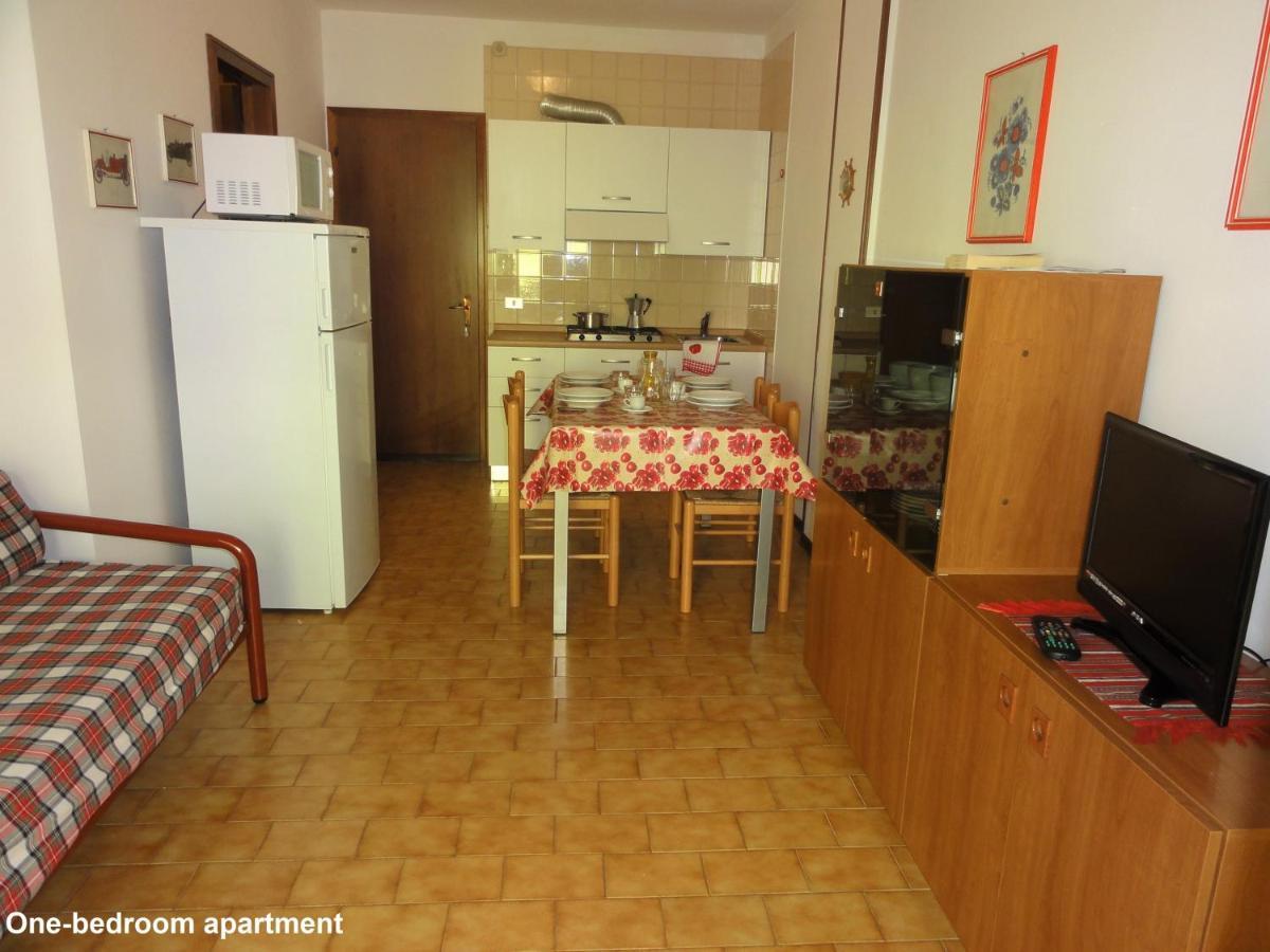 Reji - Appartamenti Bibione Exteriör bild