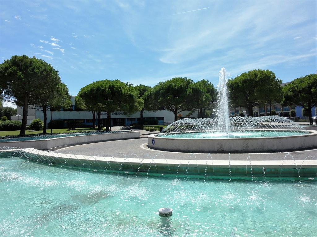 Reji - Appartamenti Bibione Exteriör bild